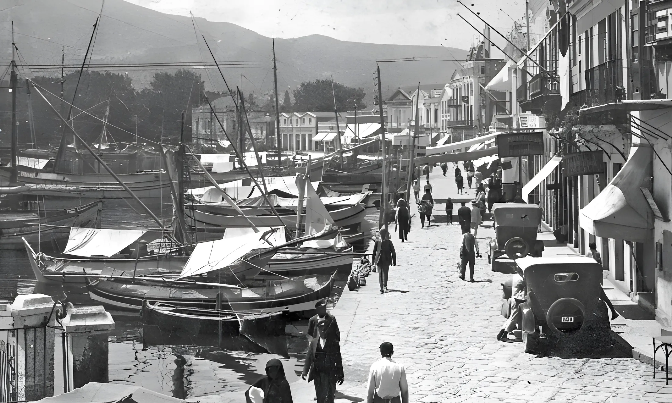 Historische foto van de haven van Mytilini op Lesbos